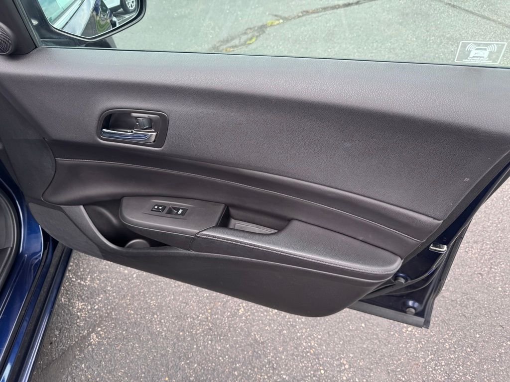 Used 2013 Fathom Blue Pearl Acura 2.0L image 27