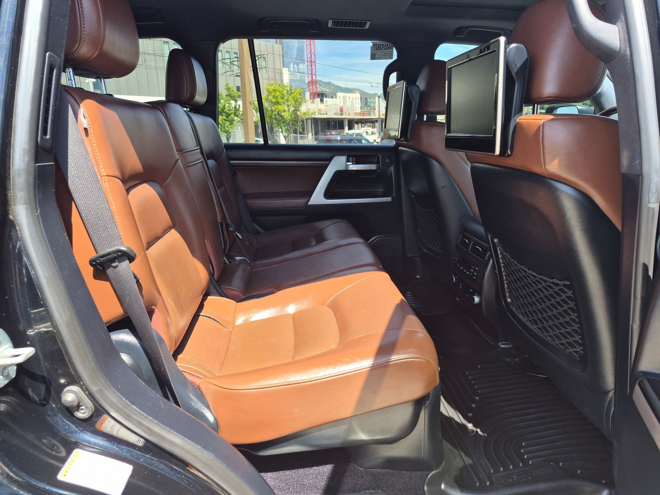 Used 2017 Midnight Black Metallic Toyota Base image 28