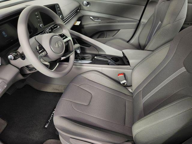 New 2026 White Hyundai SE image 13