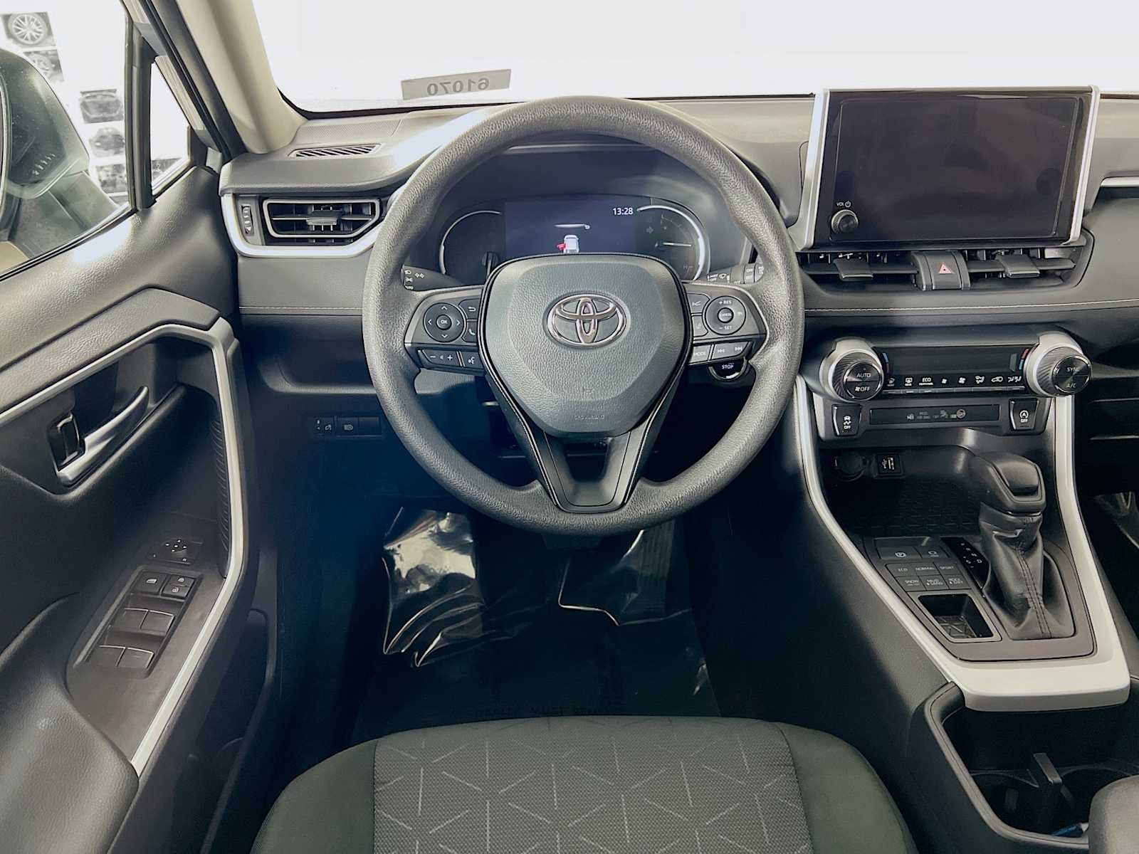 Used 2025 Silver Sky Metallic Toyota XLE image 21