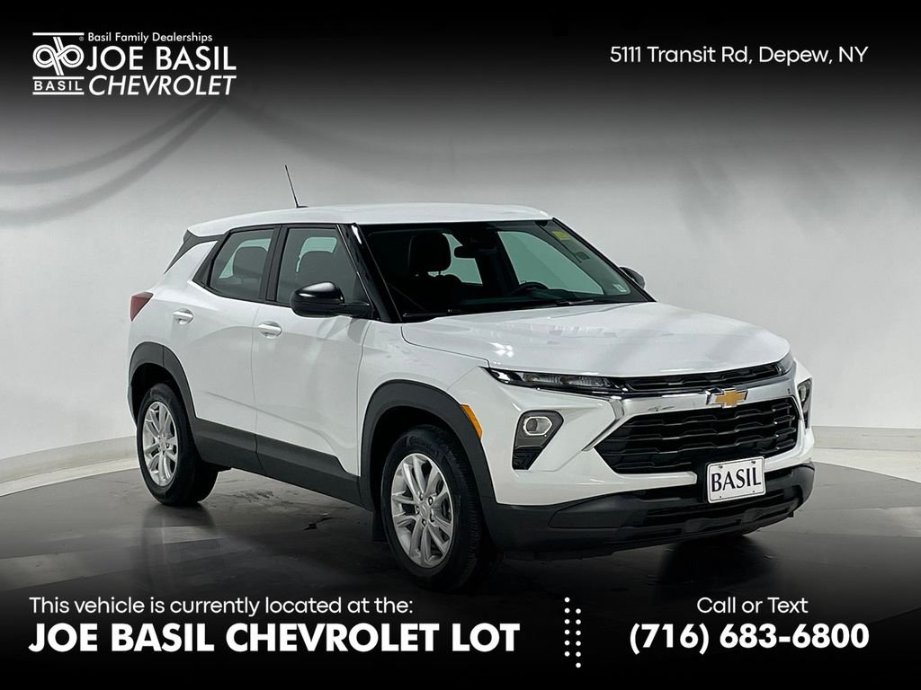 Used 2025 White Chevrolet LS image 1