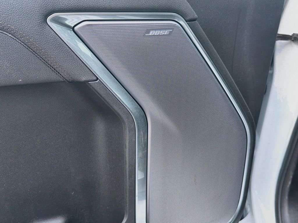Used 2026 White Chevrolet High Country image 19