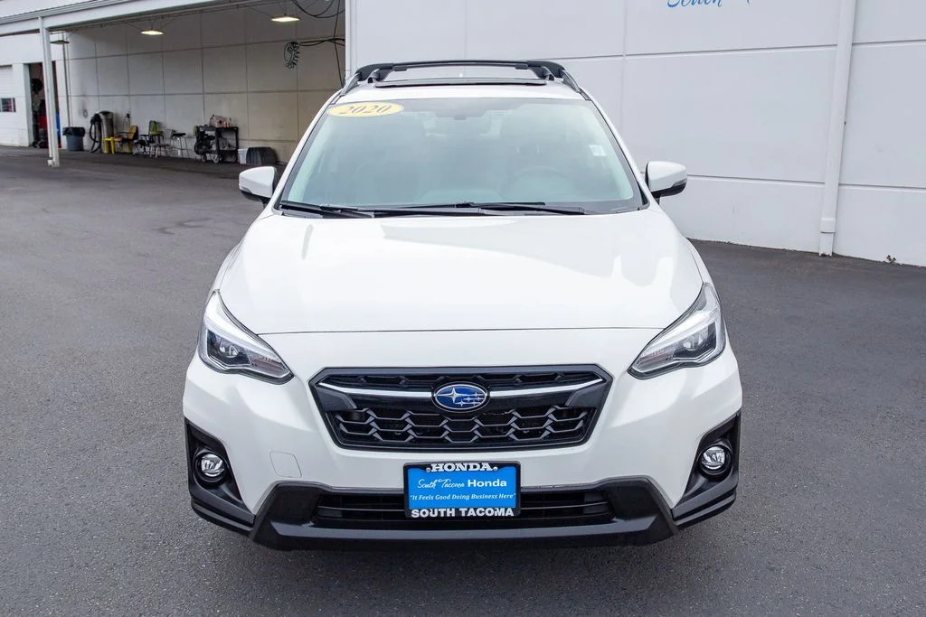 Used 2020 Crystal White Pearl Subaru Limited image 4