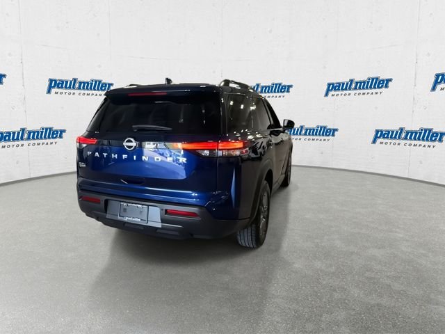 2025 Nissan Pathfinder SV - Photo 10