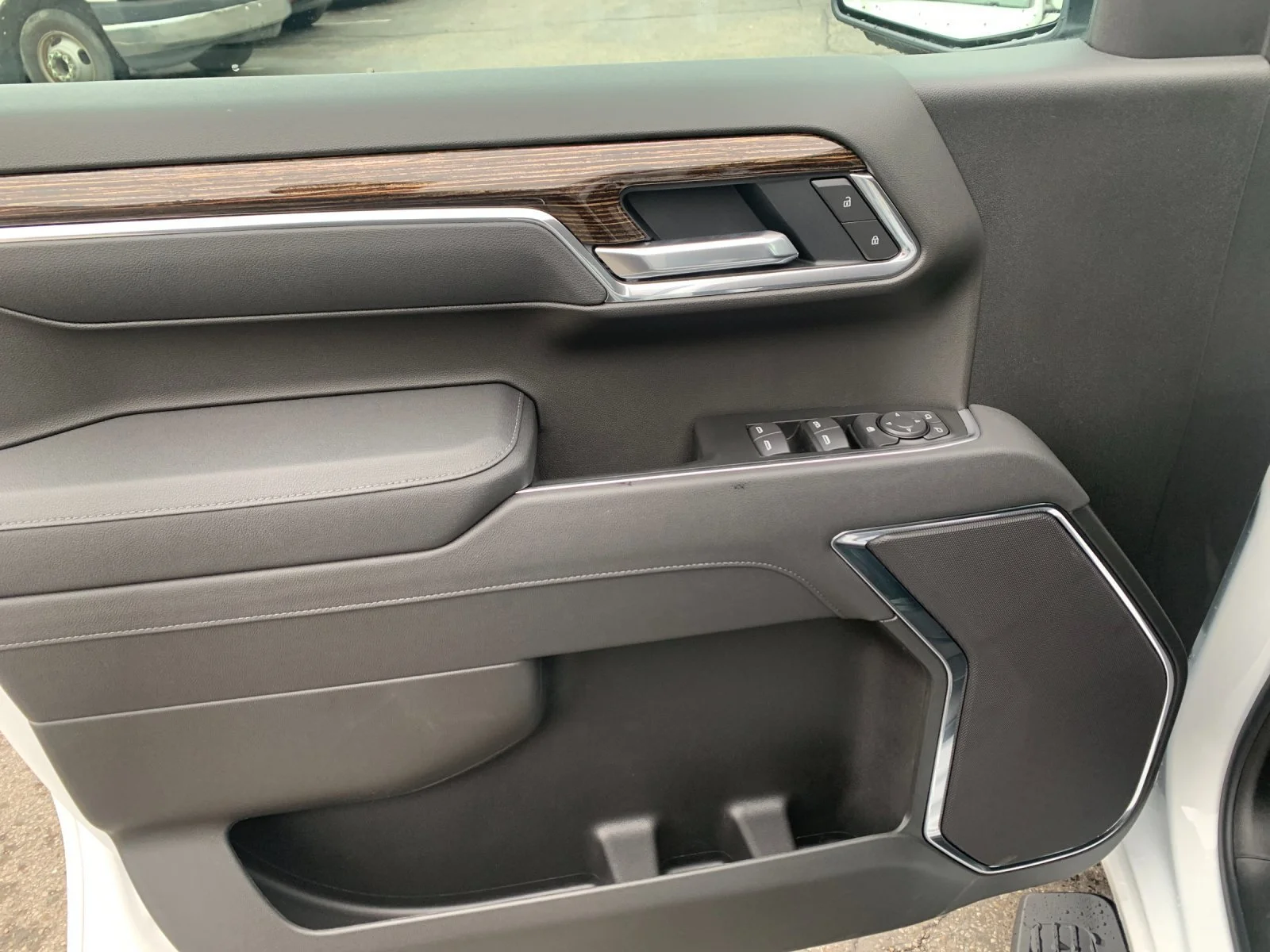 2026 GMC Sierra 1500 SLE - Photo 11