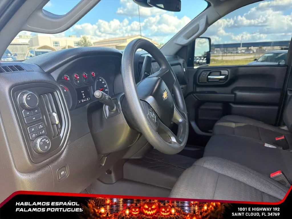 Used 2024 Black Chevrolet Custom image 17