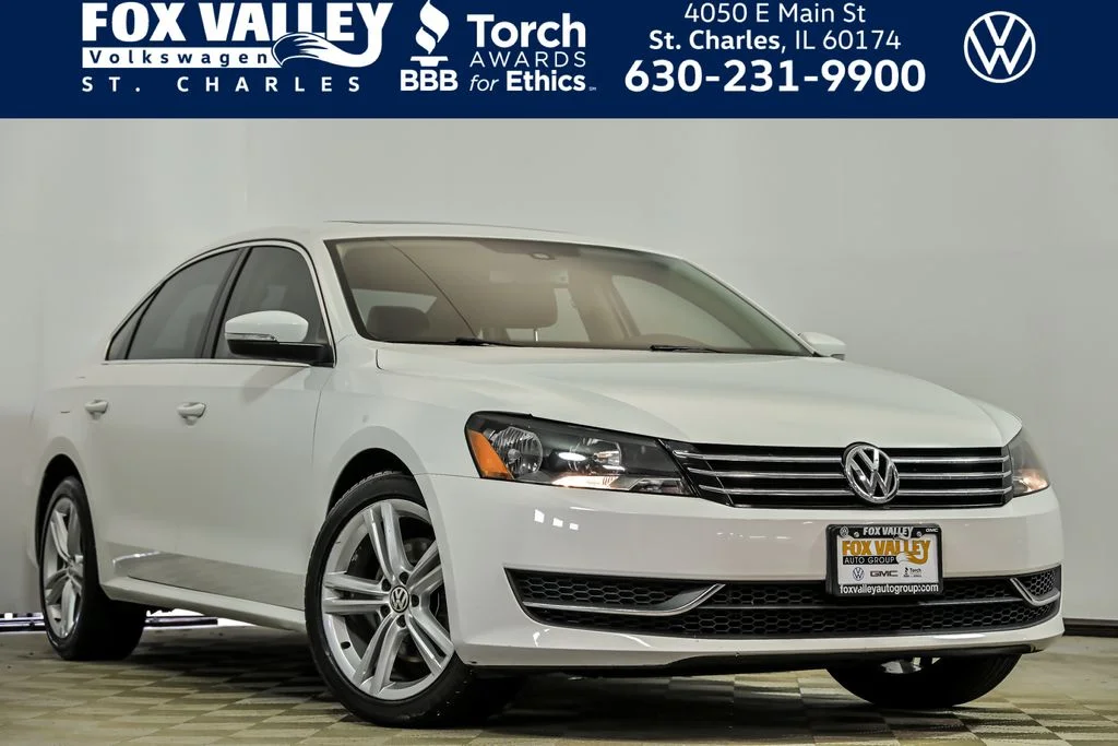Used 2014 White Volkswagen 2.5 SE image 1