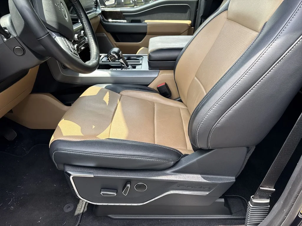 Used 2023 Blue Ford Lariat image 9