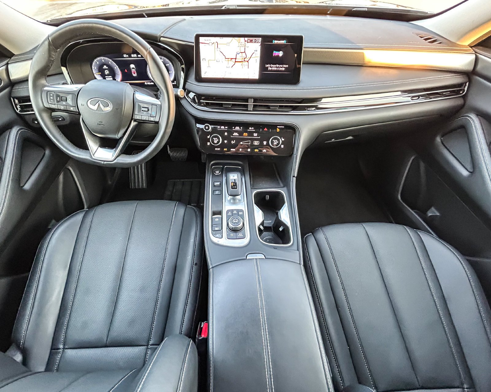 Certified Used 2024 Gray INFINITI LUXE image 12