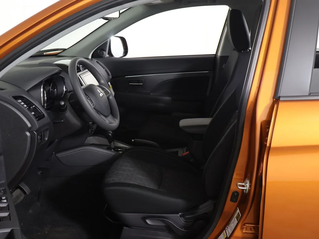 New 2026 Orange Mitsubishi 2.0 ES image 21