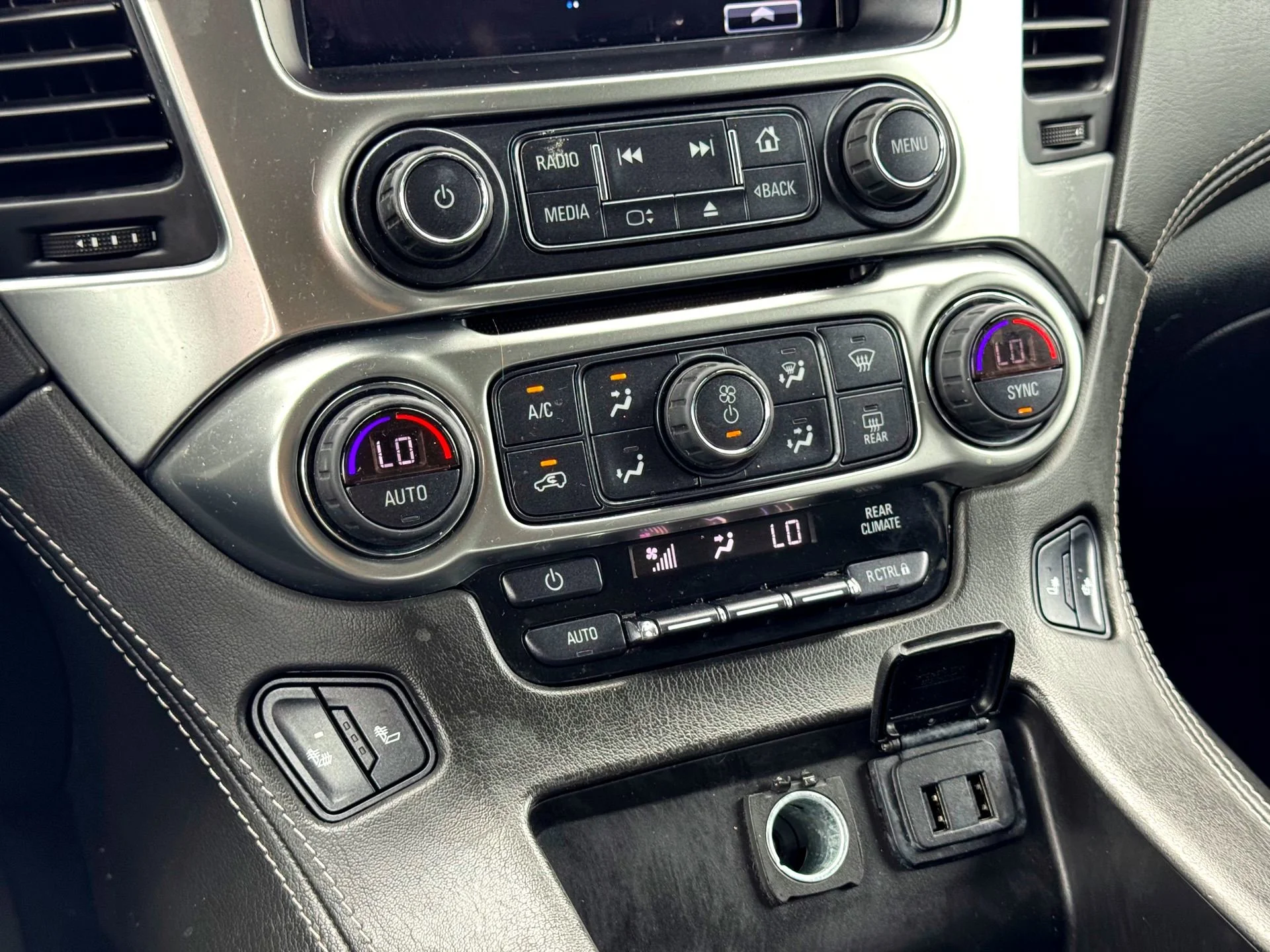 Used 2020 Shadow Gray Metallic Chevrolet LT image 29