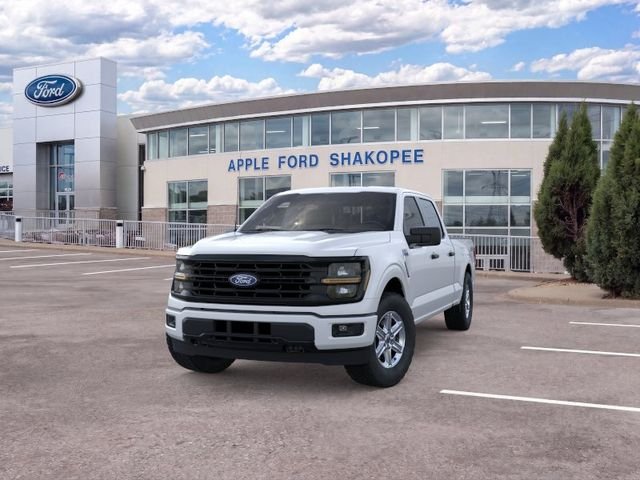 New 2026 White Ford XLT image 2