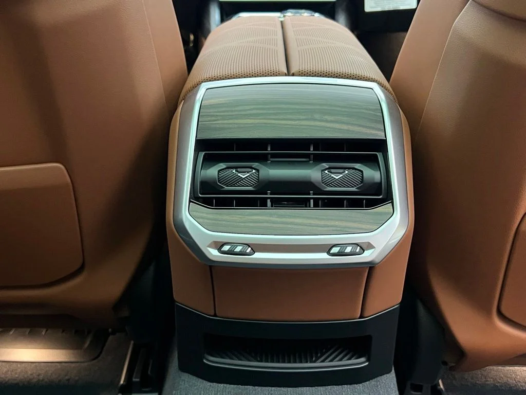 New 2026 Oxide Grey Metallic BMW 760i xDrive image 10