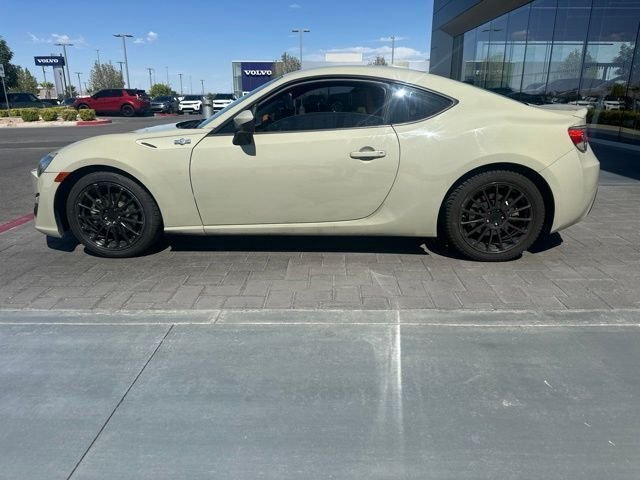 Used 2016  Scion Release Series image 8