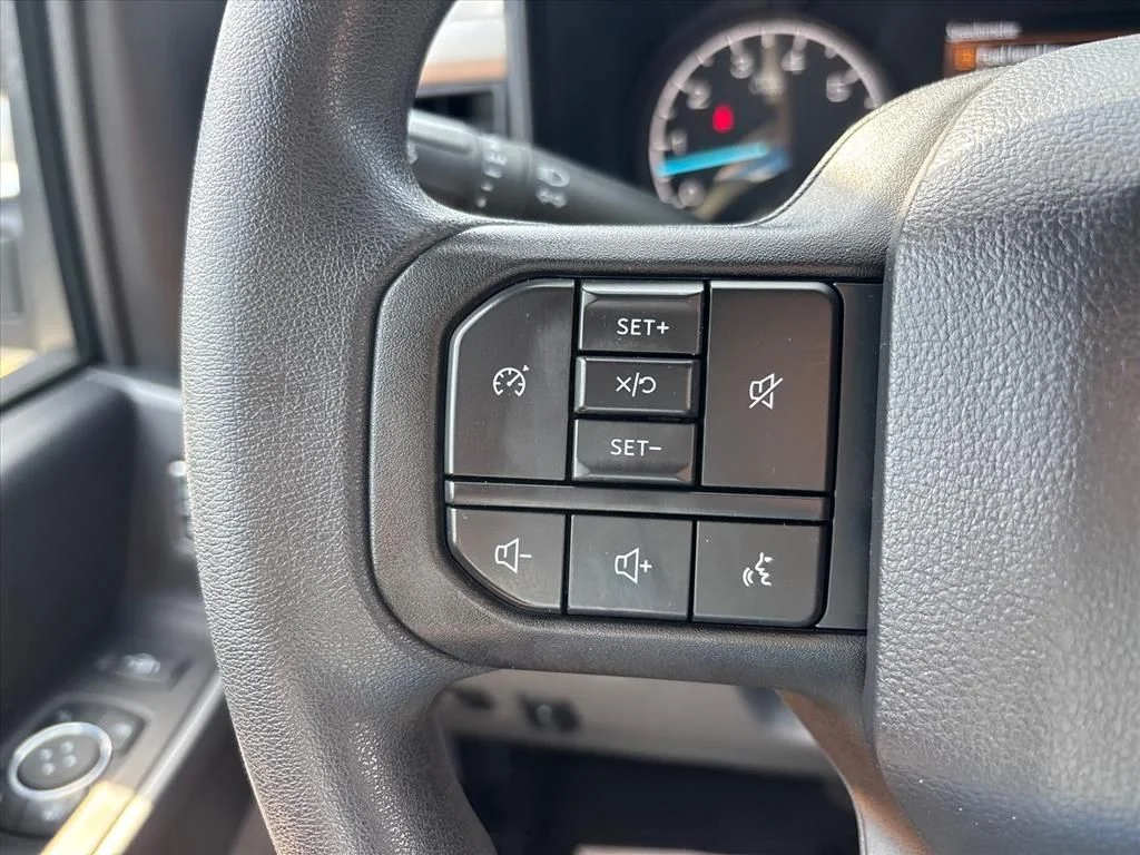 Certified Used 2024 Agate Black Metallic Ford XLT image 30