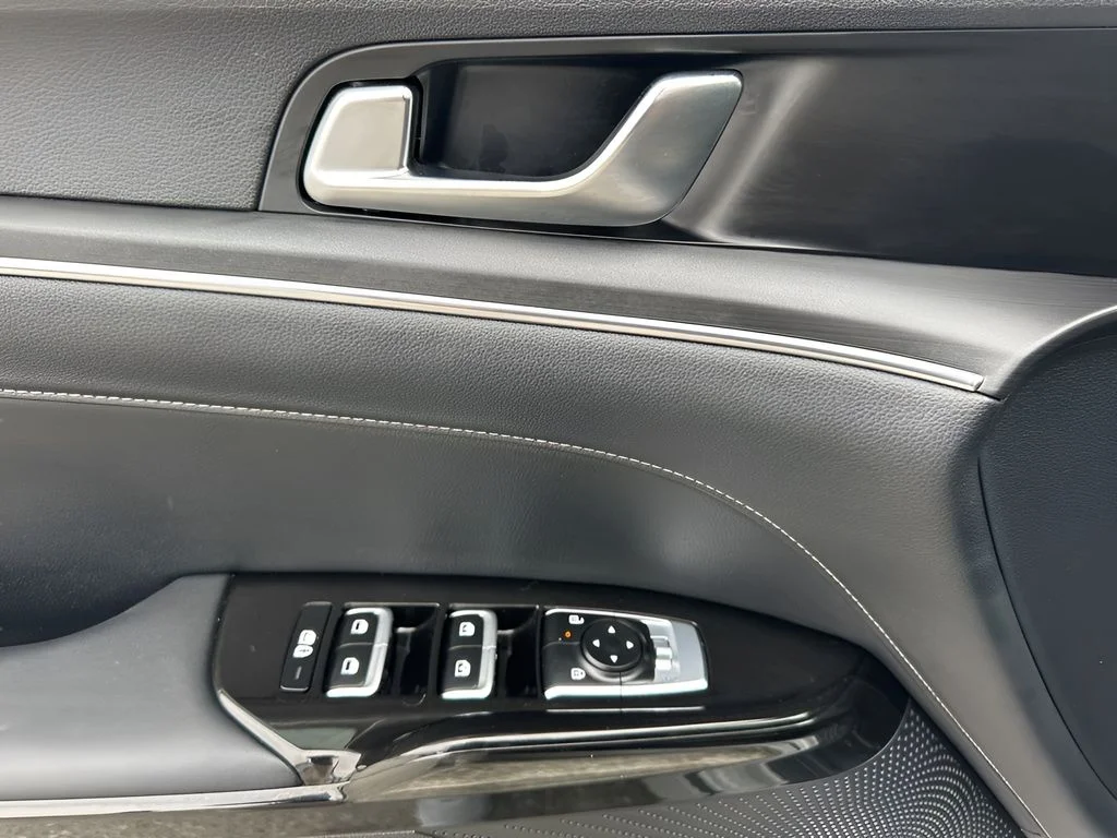 Used 2025 Gray Kia GT-Line image 25