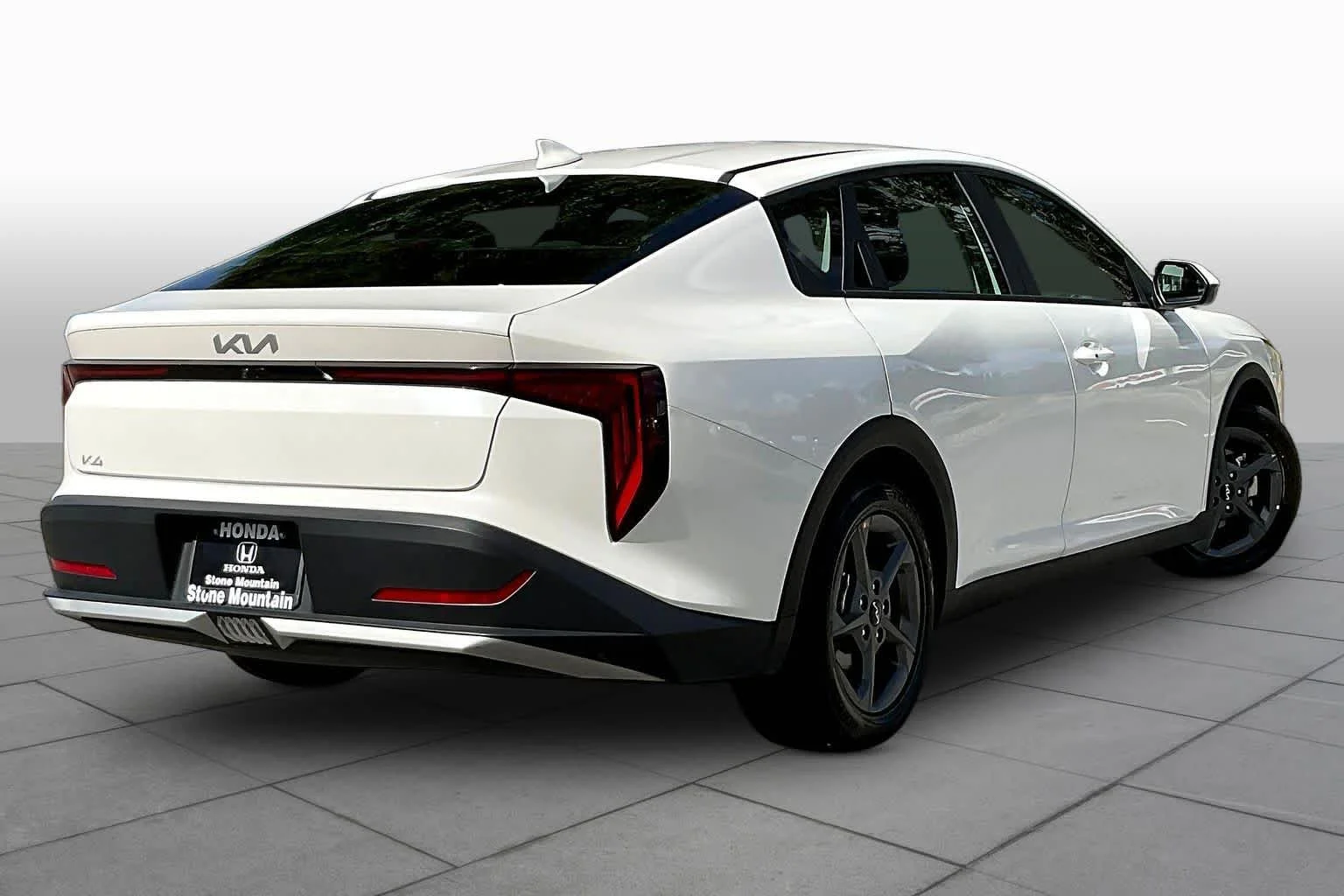 2025 Kia K4 LXS - Photo 13