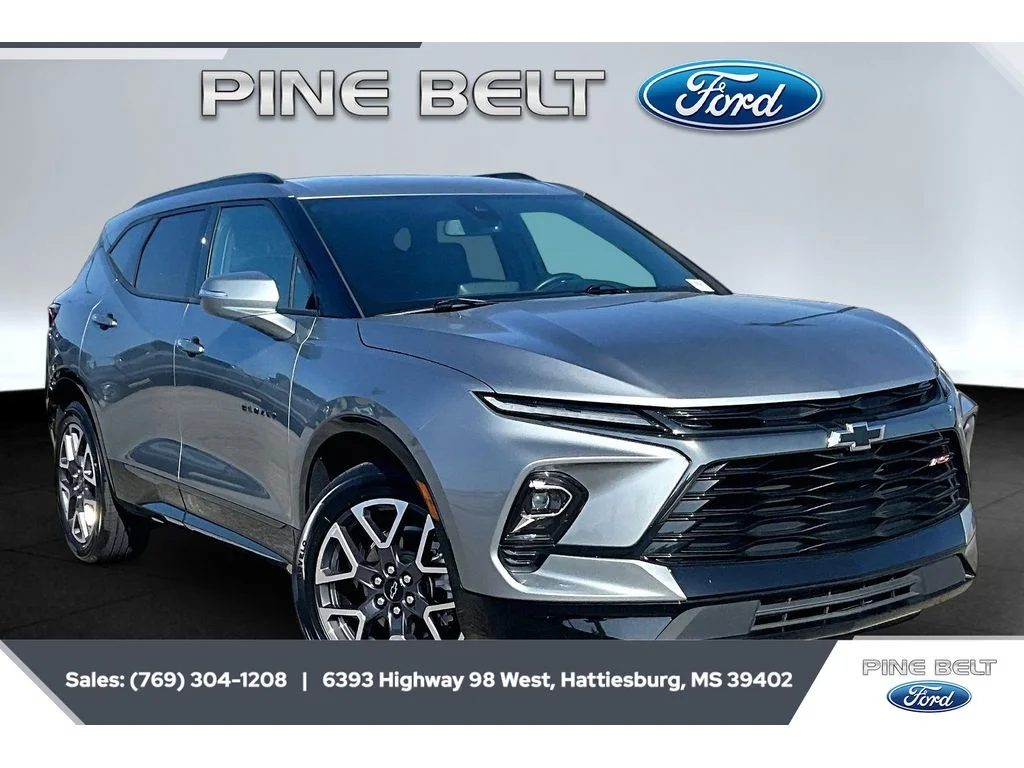 Used 2025 Sterling Gray Metallic Chevrolet RS image 1
