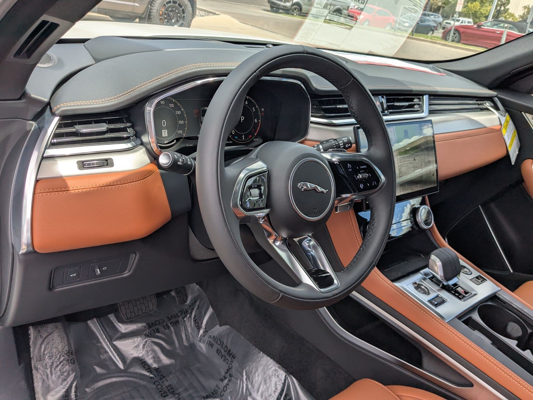 2026 Jaguar F-Pace R-Dynamic S - Photo 13