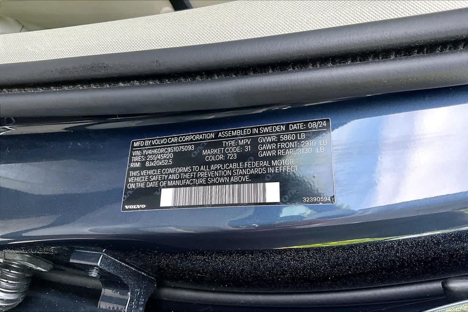 Certified Used 2025 Denim Blue Volvo Plus image 32