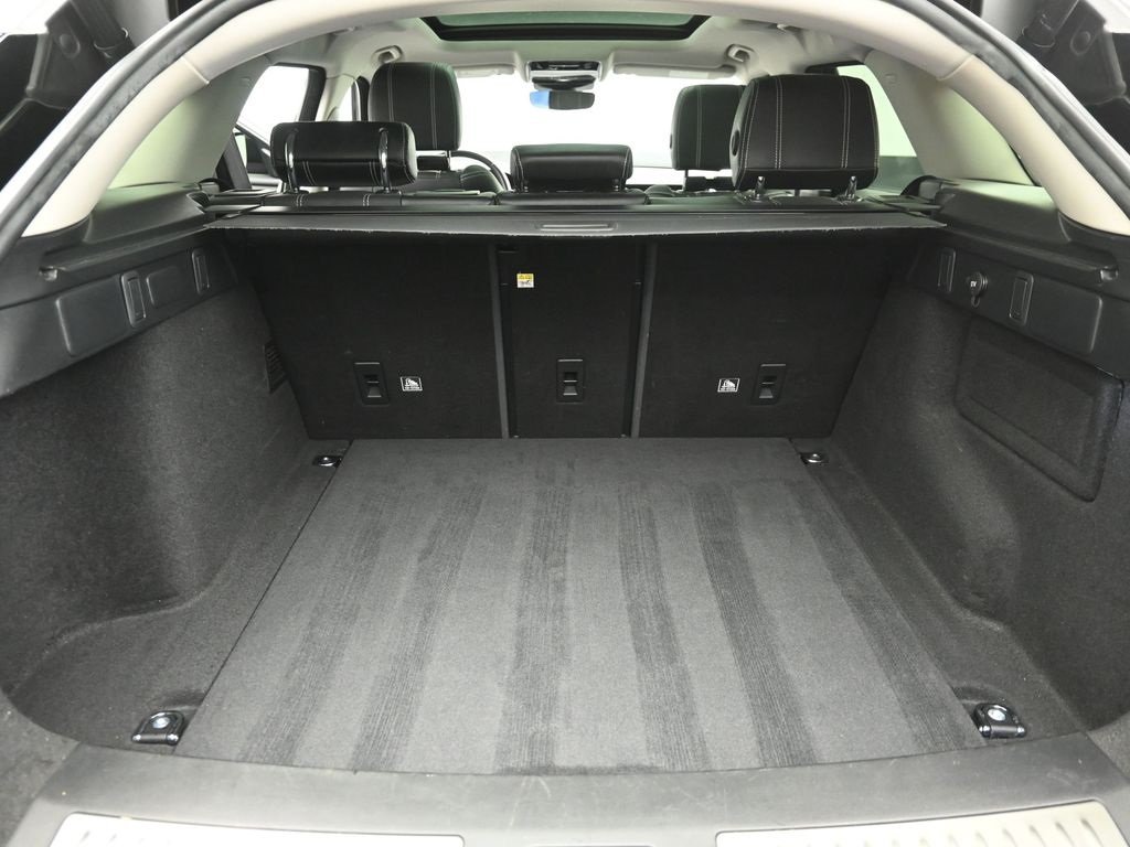 2019 LAND ROVER RANGE ROVER VELAR - Image 22