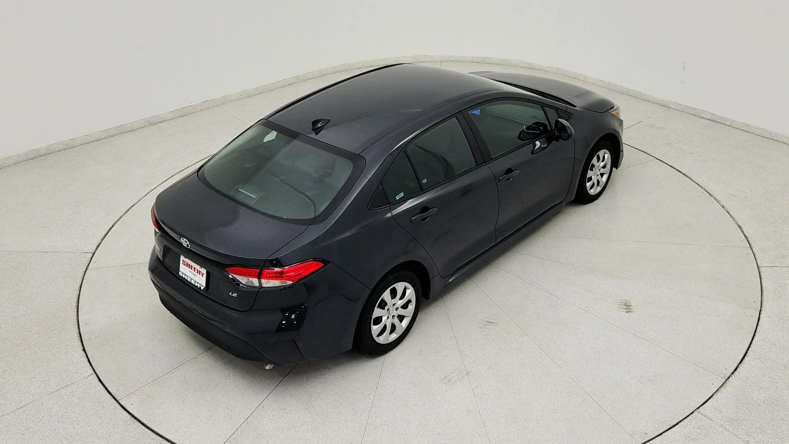 Used 2025  Toyota LE image 19