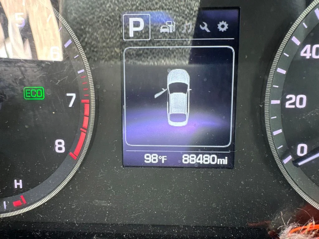 Used 2017 Phantom Black Hyundai Sport image 13