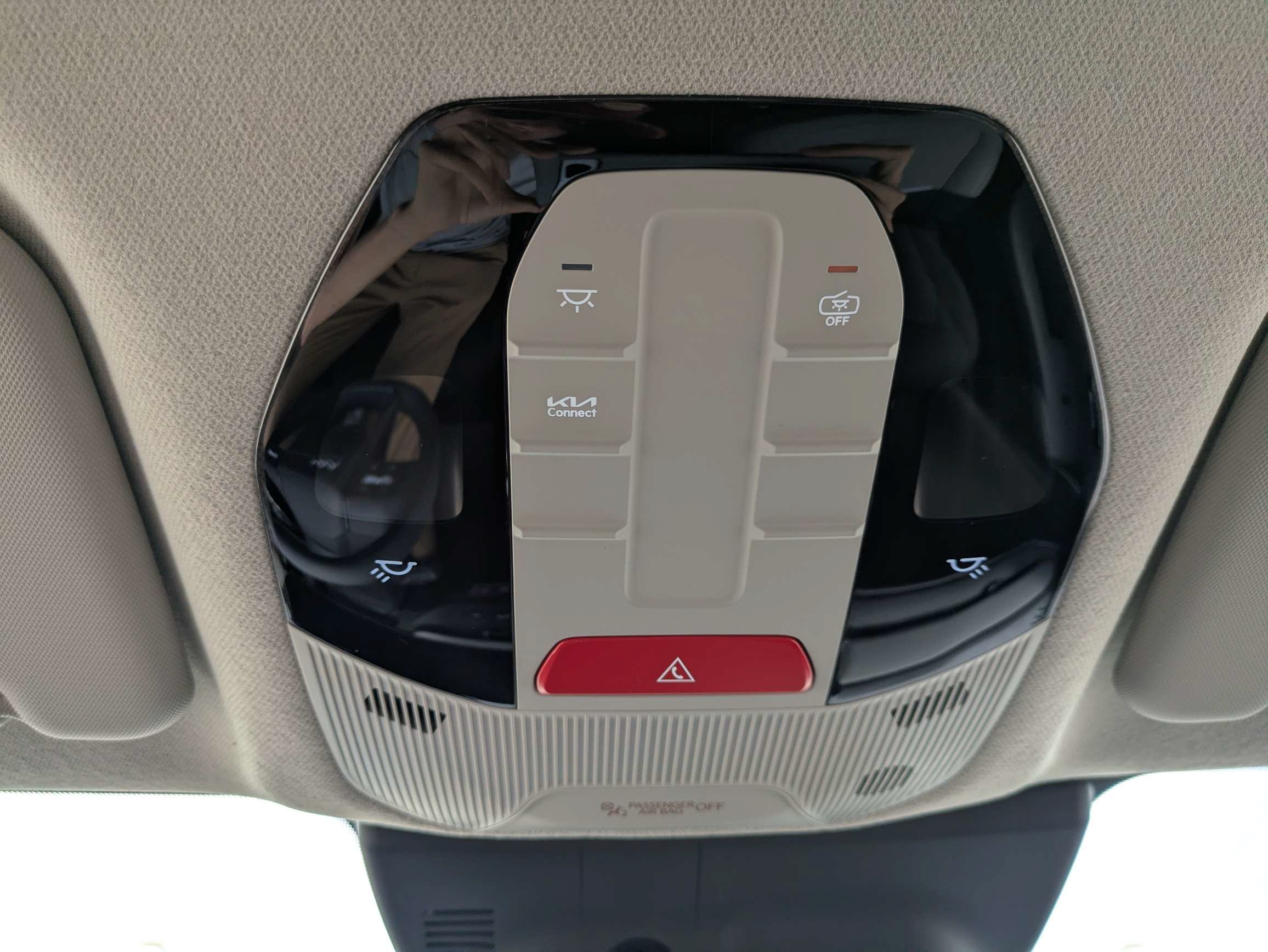 New 2027 Ivory Silver Kia LX image 22