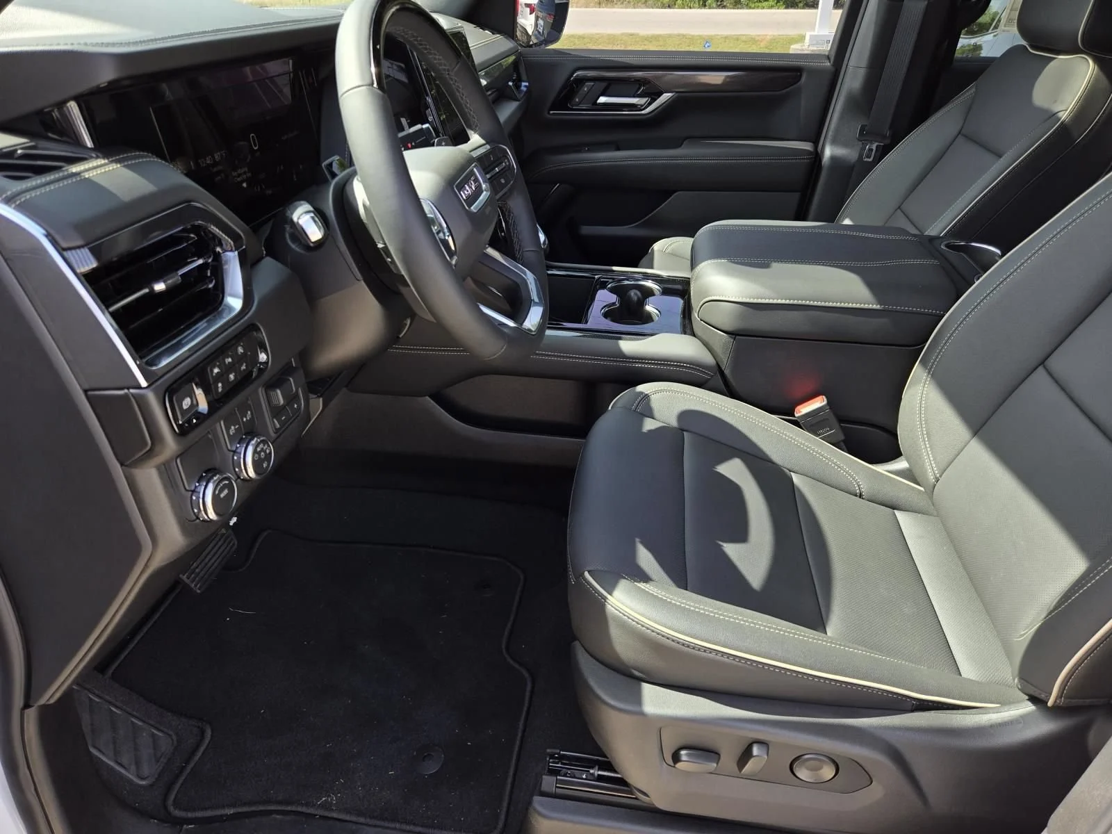 New 2026 Glacier White Tricoat GMC Denali image 7