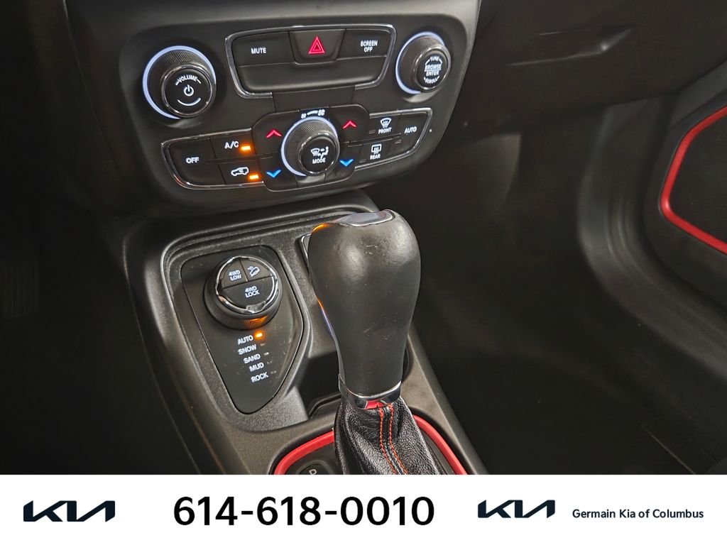 Used 2020 Red Jeep Trailhawk image 25