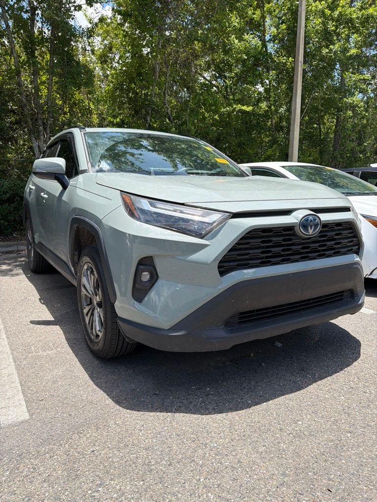 Used 2022  Toyota XLE Premium image 1