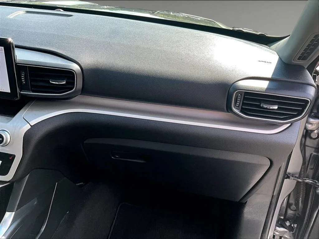 Used 2023 Gray Ford XLT image 13
