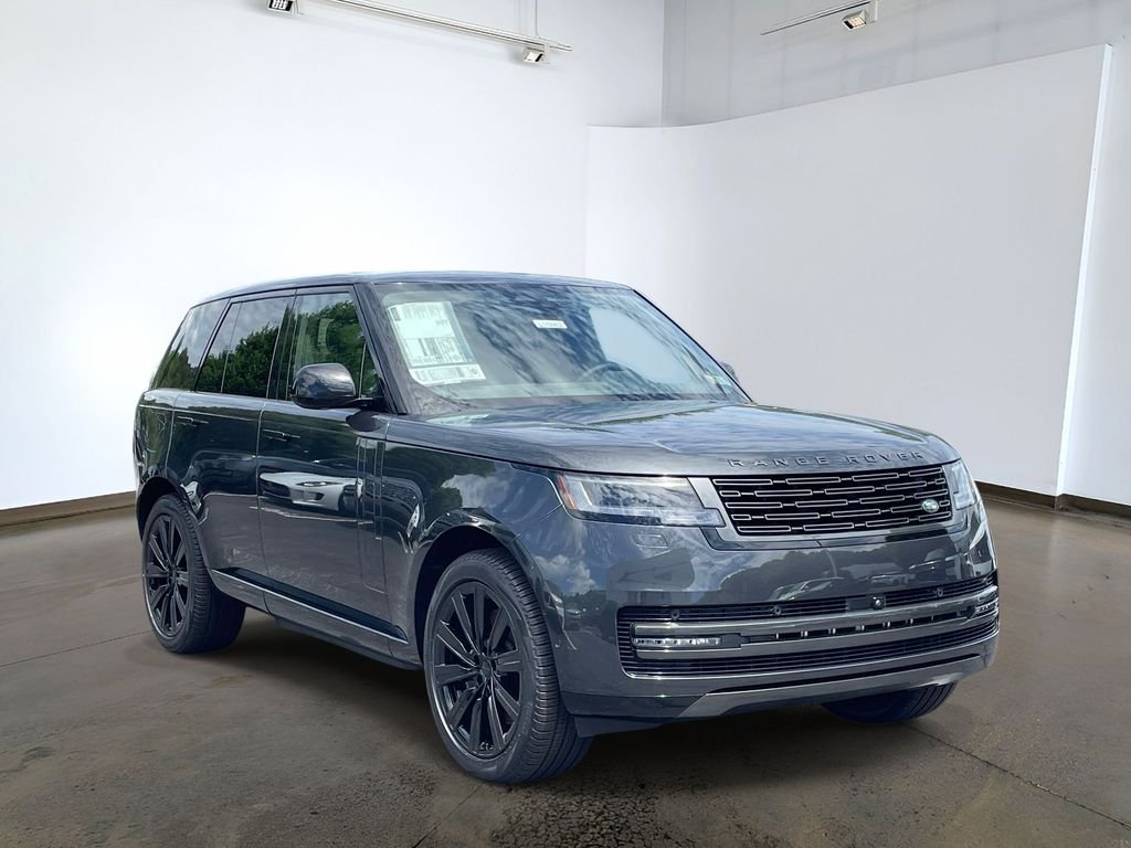 New 2026 Carpathian Grey Land Rover SE image 3