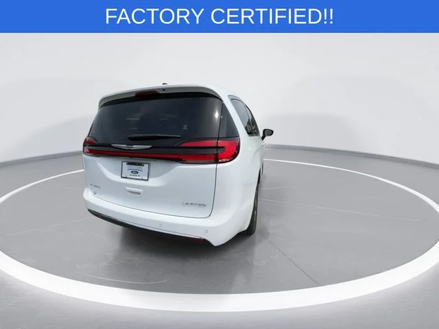 Used 2024 White Chrysler Limited image 7
