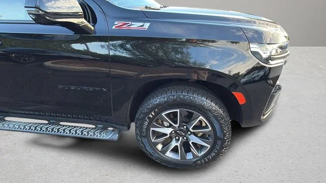 Used 2022 Black Chevrolet Z71 image 42