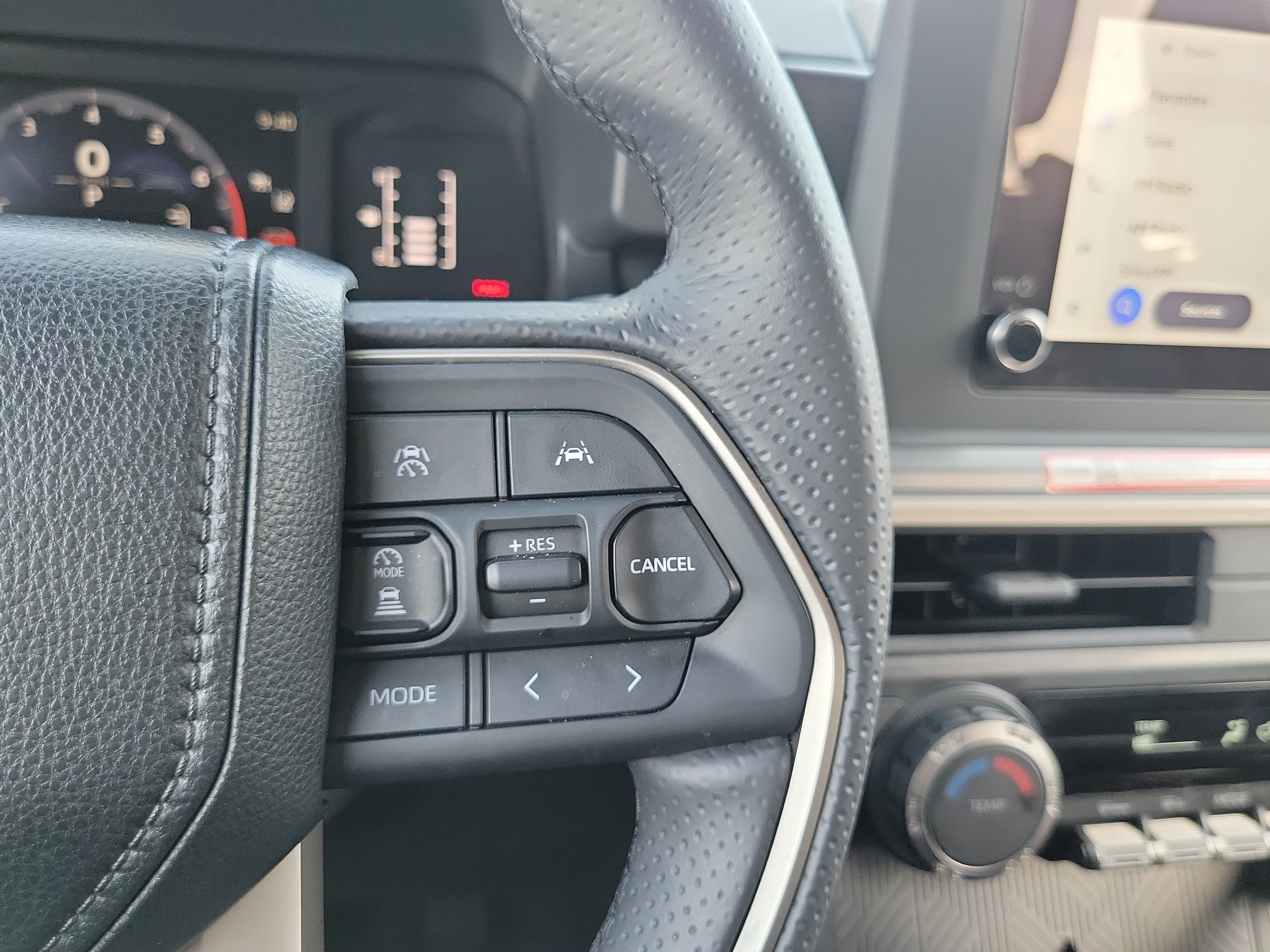 Used 2025 Ice Toyota SR5 image 21