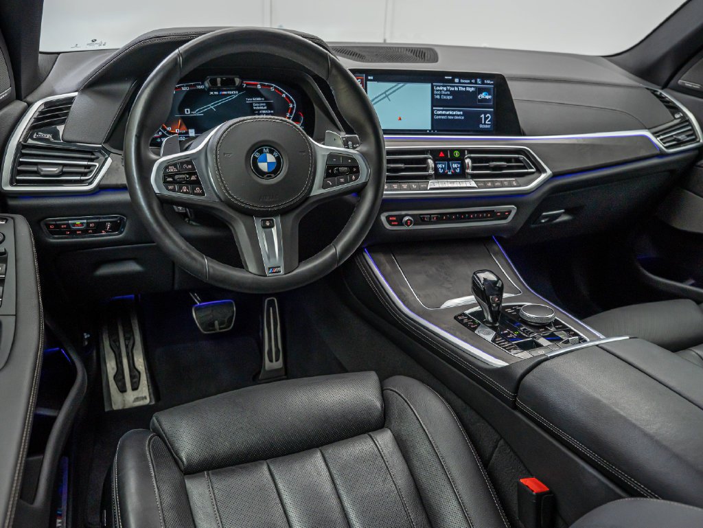 Used 2020 Black Sapphire Metallic BMW M50i image 4