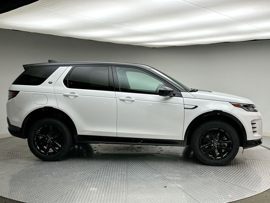 New 2026 Fuji White Land Rover Landmark image 4