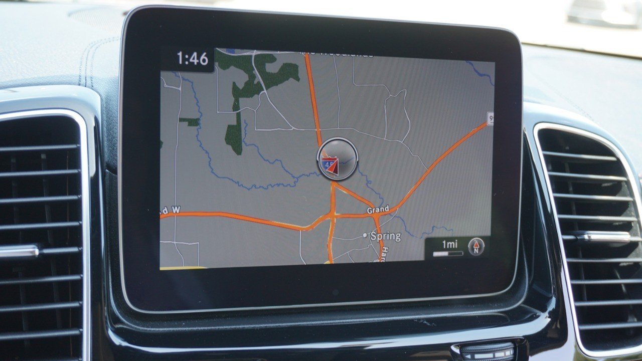 Used 2019 Black Mercedes-Benz GLS 550 image 17