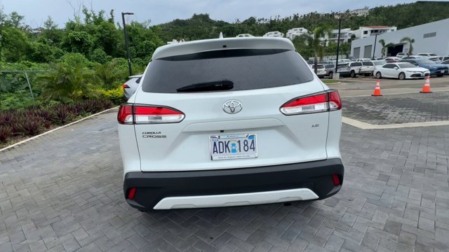 Used 2024  Toyota LE image 9