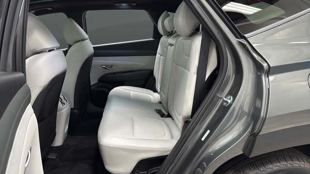 Used 2026 Amazon Gray Hyundai Limited image 24