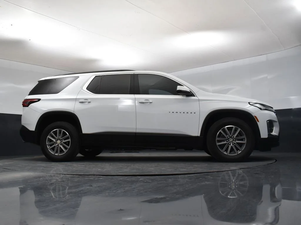2023 Chevrolet Traverse 1LT - Photo 11