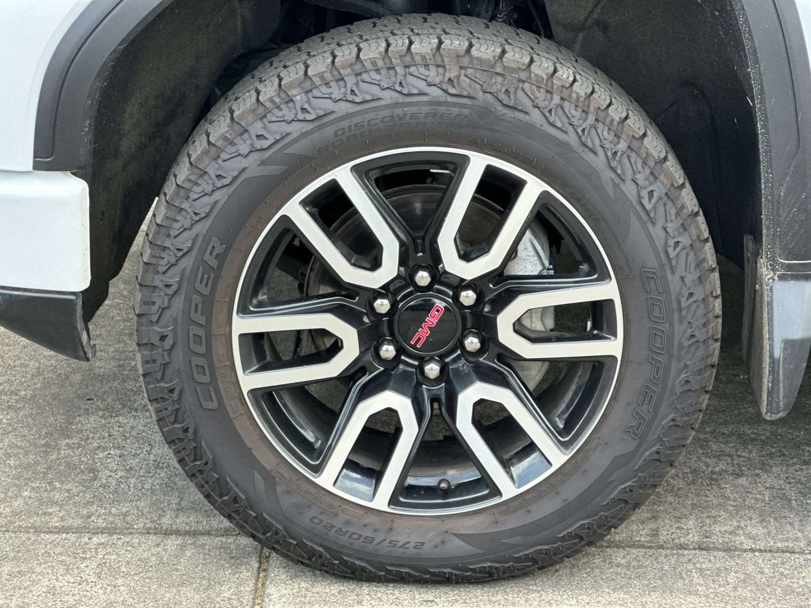 Used 2022 Summit White GMC AT4 image 24