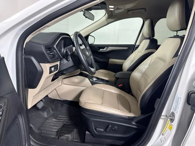 Certified Used 2020 Star White Ford SEL image 11