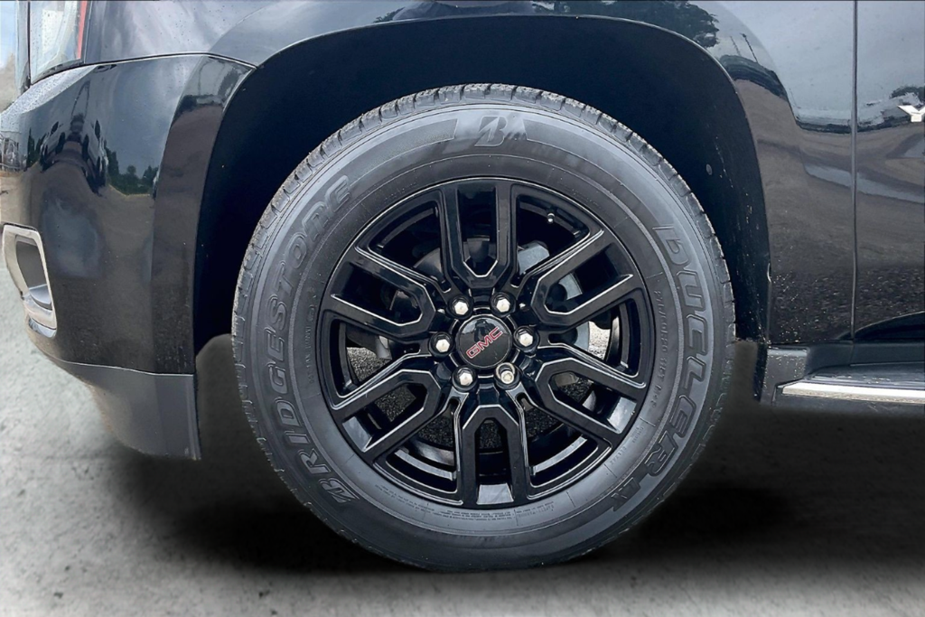 Used 2017 Onyx Black GMC SLT image 35