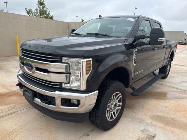 2019 Ford F-250 Lariat 4x4 Crew Cab 6-3/4' Box's photo