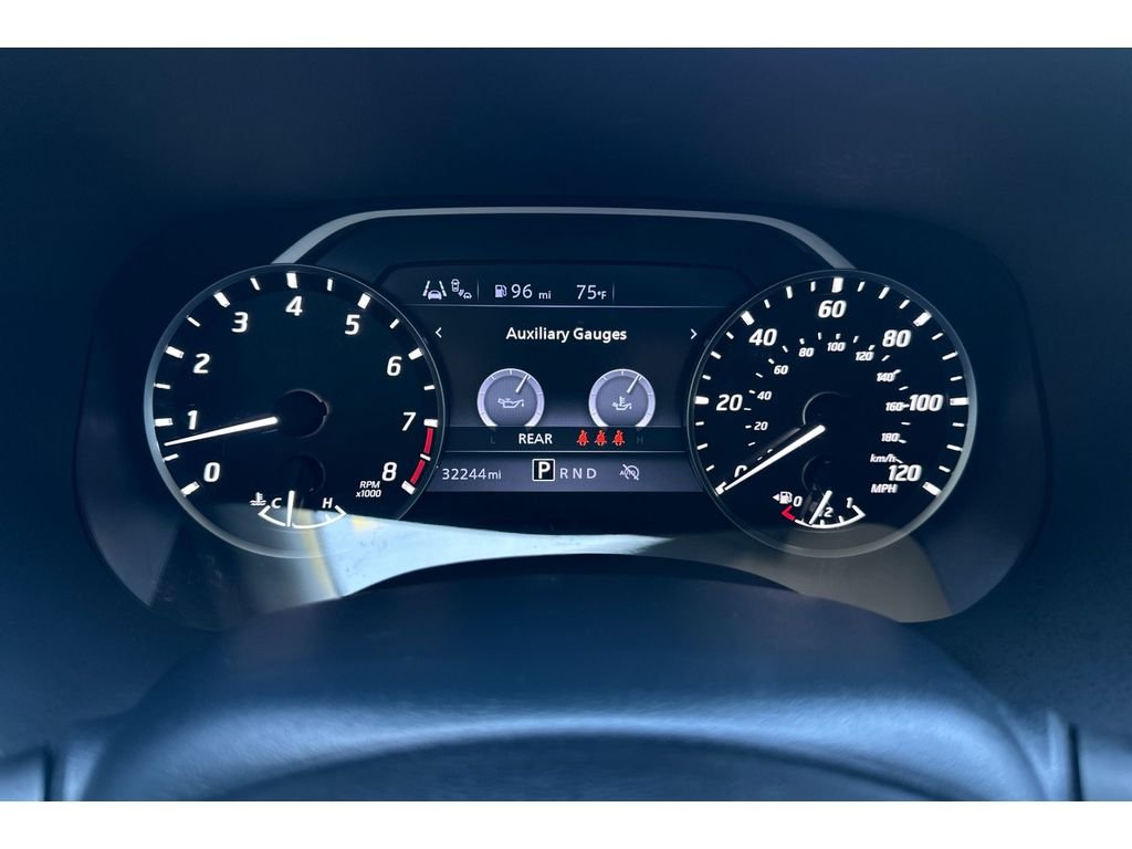 Used 2024 Glacier White Nissan S image 39