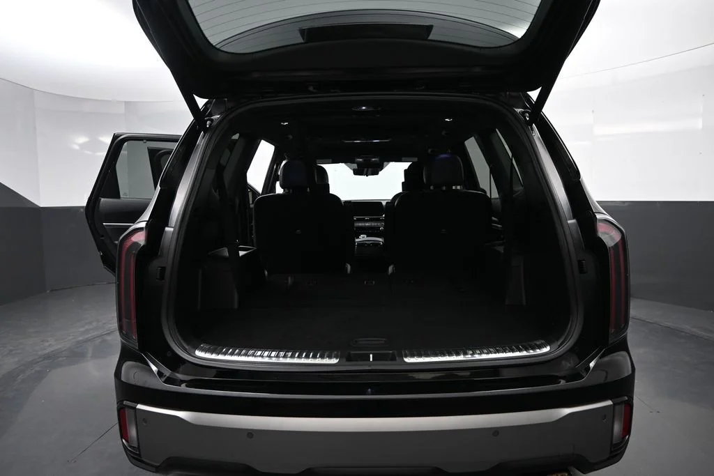 Used 2023 Black Kia SX-Prestige X-Line image 20
