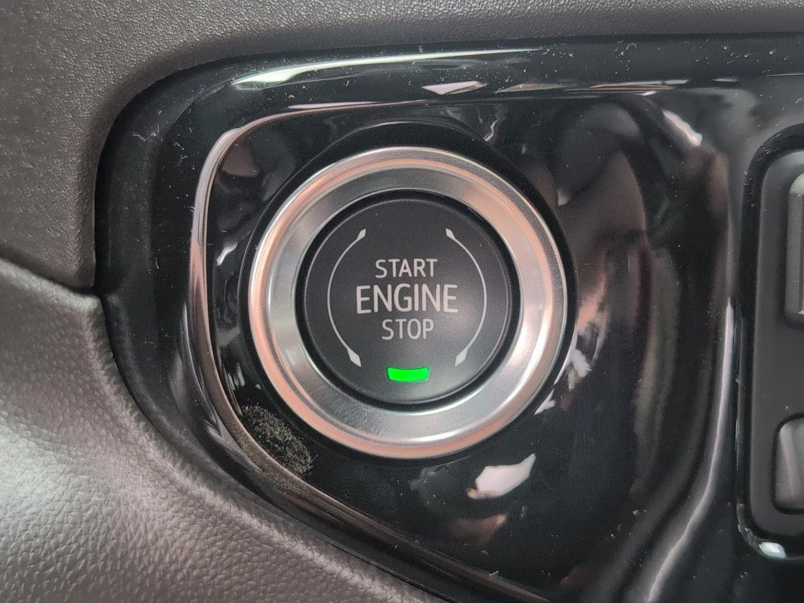 New 2026 Summit White GMC SLT image 21