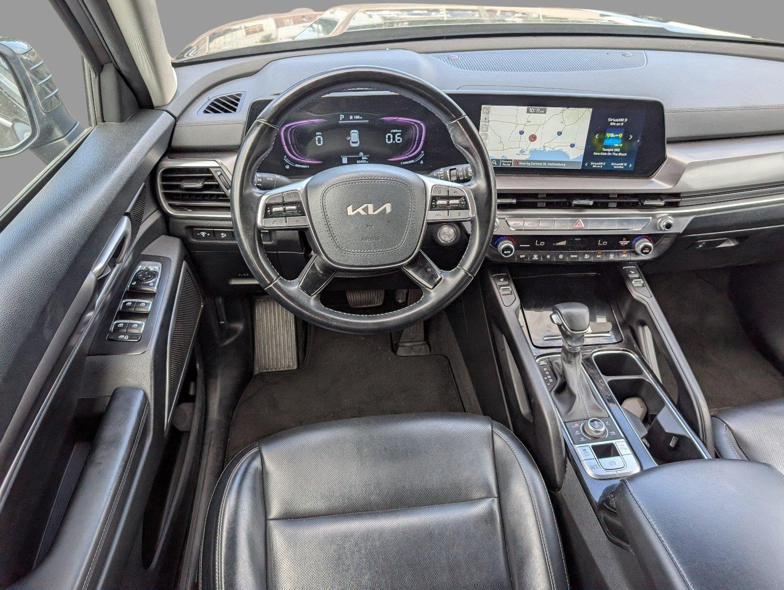 Used 2025 Dark Moss Kia S image 30
